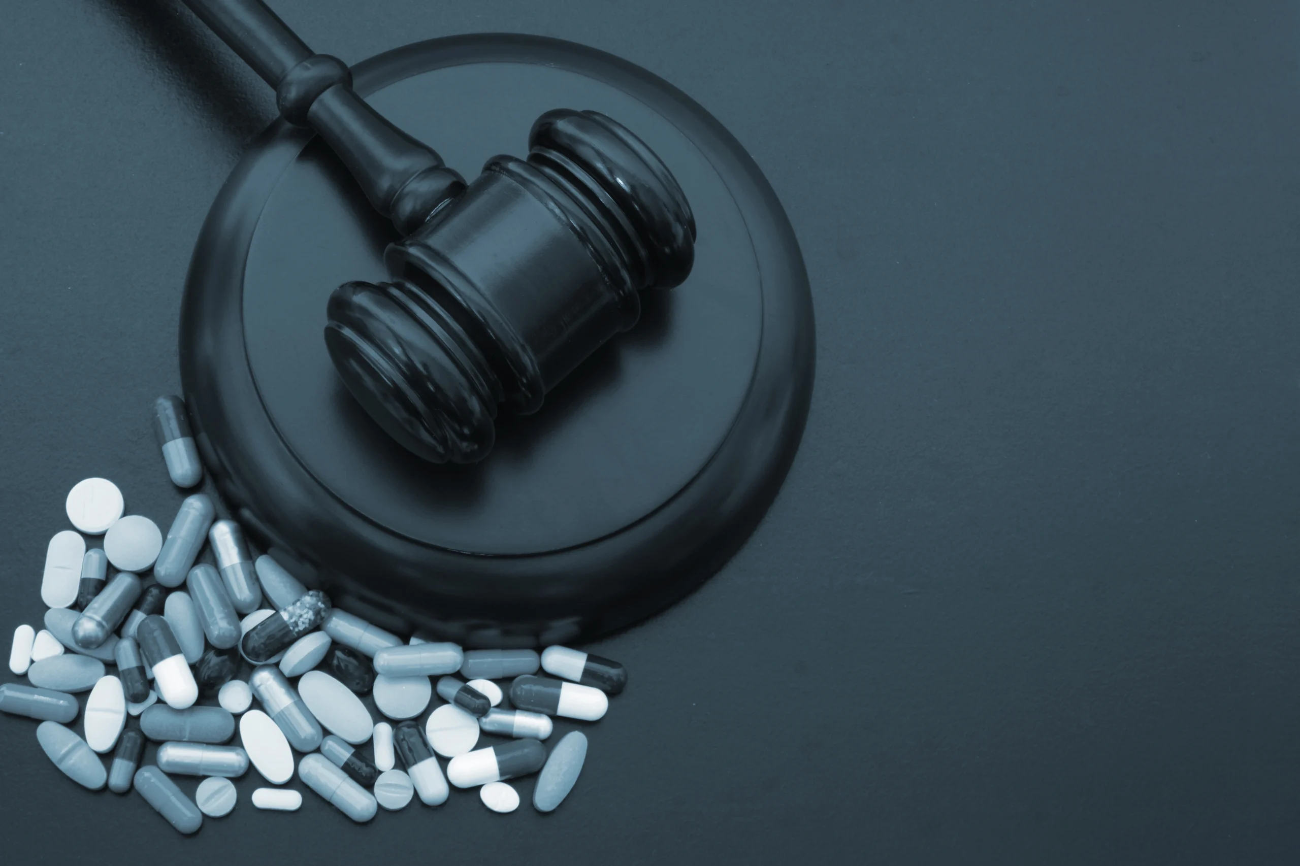 medicamento de alto custo; cobertura plano de saúde; negativa de medicamento; rol da ANS; direito à saúde; ação judicial medicamento