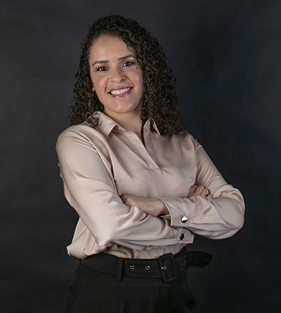 Daniela Castro, advogada especialista em Direito Previdenciário e Direito à Saúde