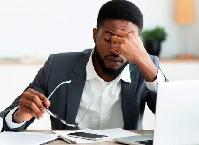plano de saúde empresarial; demissão e plano de saúde; direitos do ex-funcionário; permanência no plano; ANS; legislação de saúde