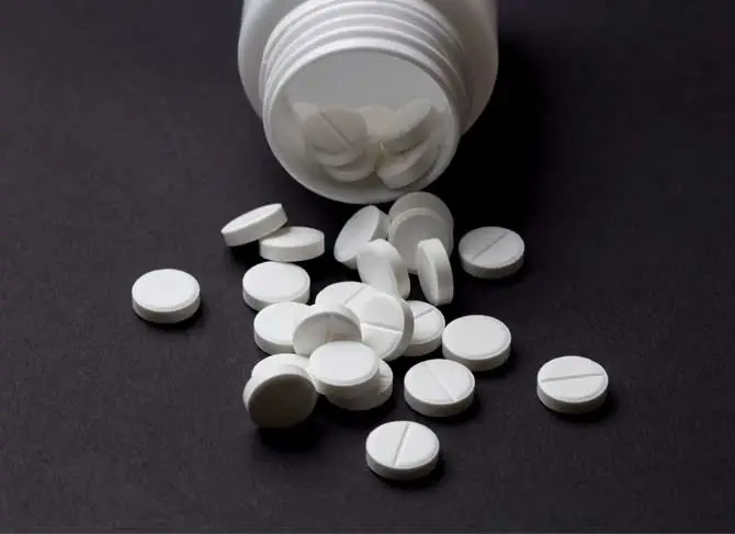 câncer de cólon; câncer colorretal; Braftovi; encorafenibe; custeio de medicamento; direito à saúde; negativa de plano; tratamento oncológico; ANS; medicamento neoplásico oral;