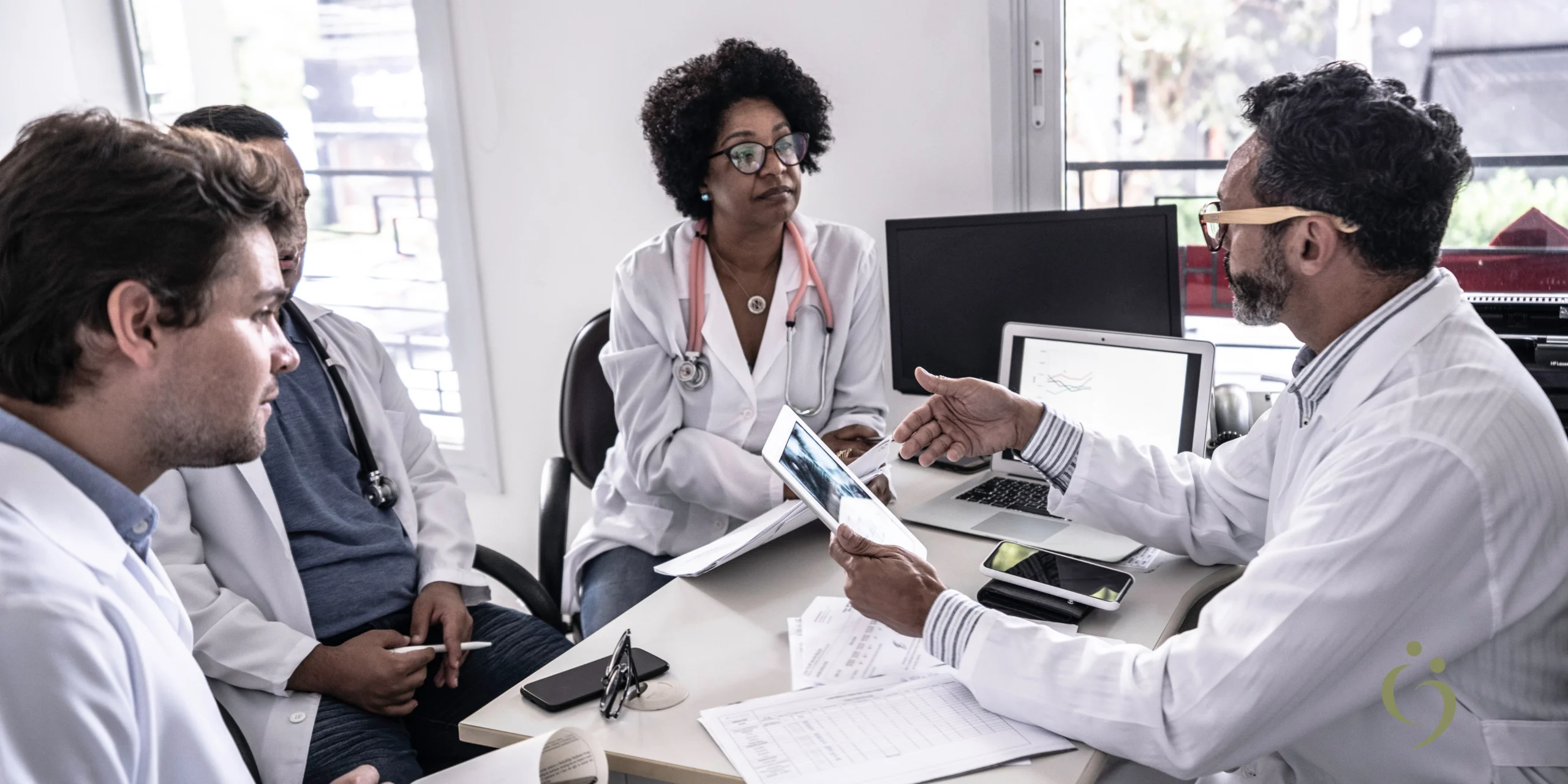 Resolução CFM; Diretor Técnico; segurança médica; responsabilidade ética; unidades de saúde; compliance hospitalar